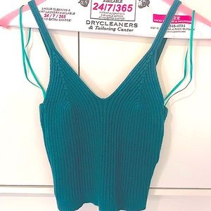 Cutest ribbed green sweater tank